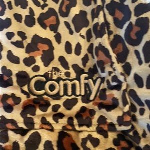 The comfy leopard